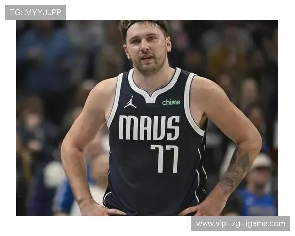 匹夫之勇难夺冠！东契奇44分，打败对手，也打废队友，东契奇精彩比赛